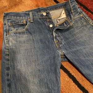 Men’s Levi jeans
